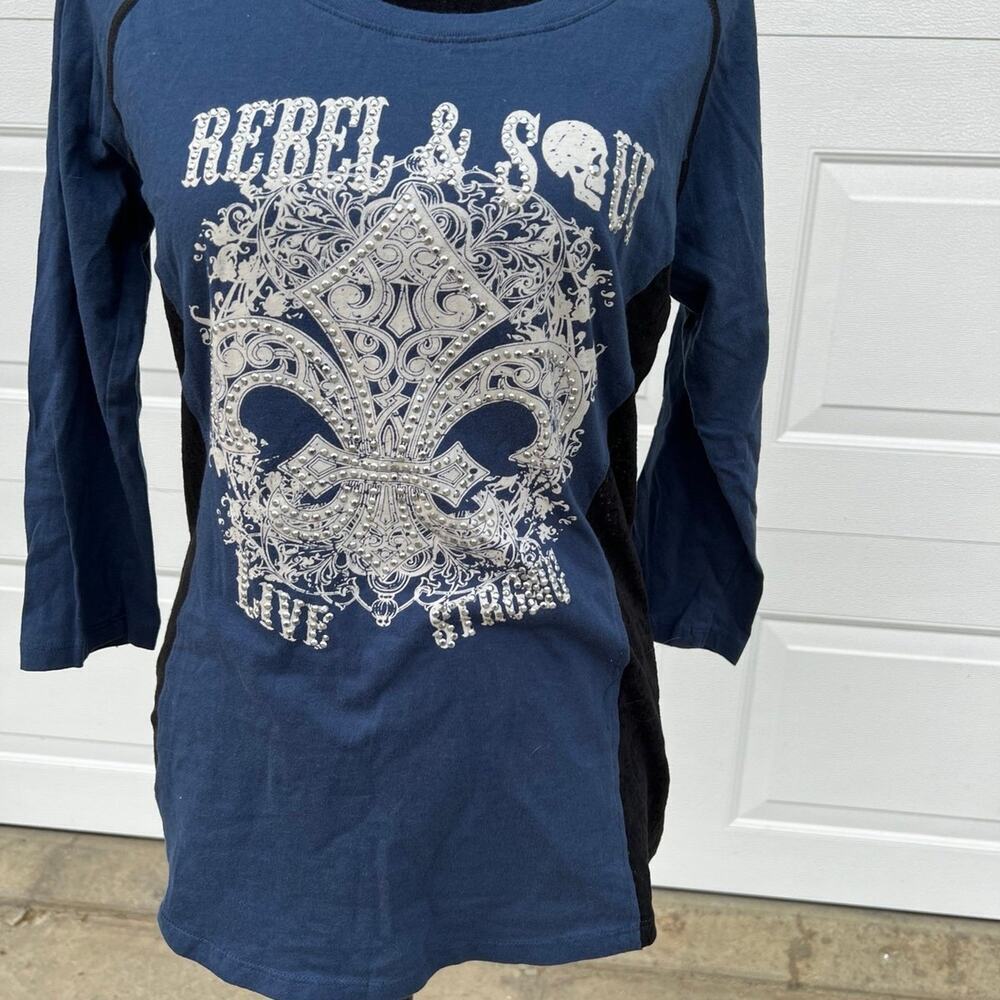 REBEL & SOUL long sleeve rhinestone front, lace inset back and sides.  Women's L